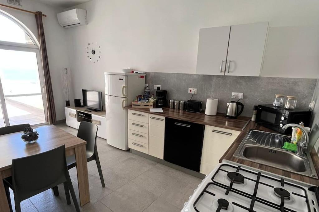 Serenity Sea-View Maisonette Marsalforn Ngoại thất bức ảnh