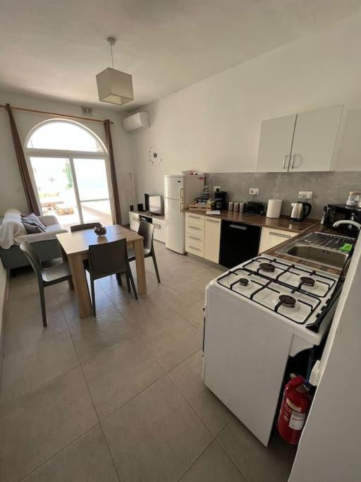 Serenity Sea-View Maisonette Marsalforn Ngoại thất bức ảnh
